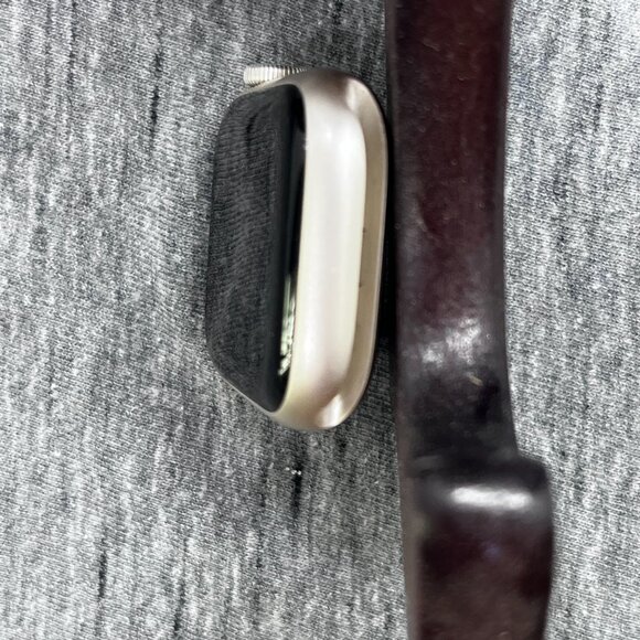 Apple Watch Series 8 41mm Silverlight - Picture 5 of 12